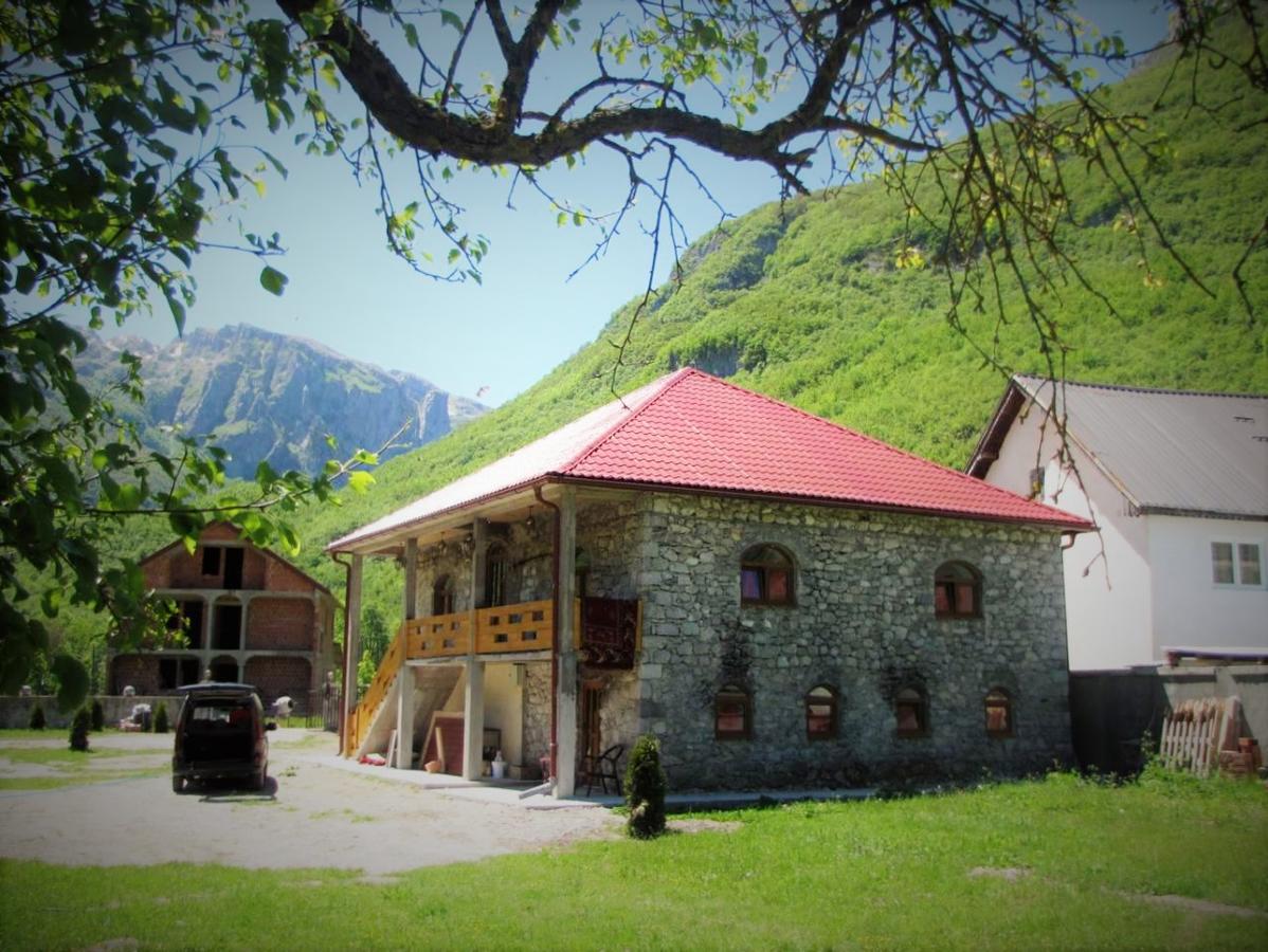 Eko Katun Rosi - Old Tower Otel Gusinje Dış mekan fotoğraf