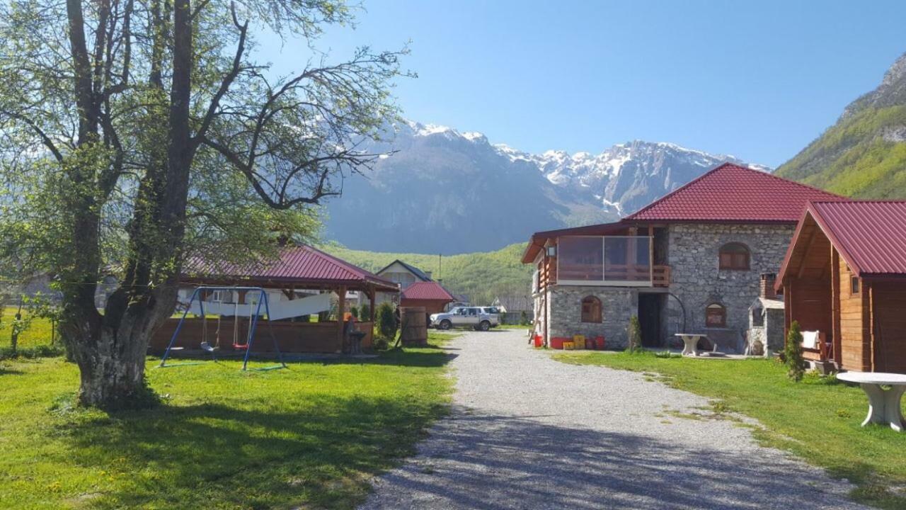 Eko Katun Rosi - Old Tower Otel Gusinje Dış mekan fotoğraf