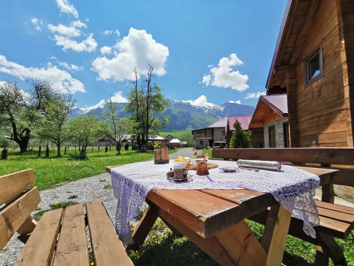 Eko Katun Rosi - Old Tower Otel Gusinje Dış mekan fotoğraf